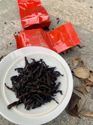 ১০০ ডিগ্রি সেলসিয়াস গরম করার তাপমাত্রা পুরানো পু এর্হ চা এর ফলপ্রসূতা প্রকাশ করে