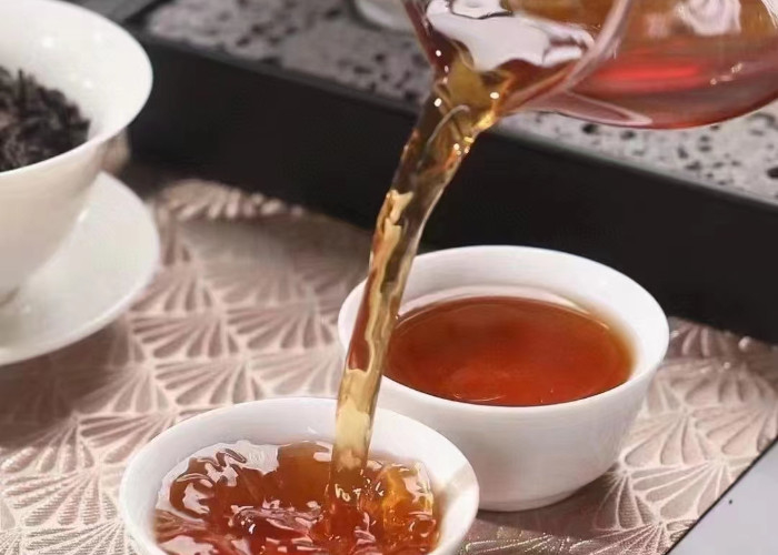 শান শিয়াচং কালো চা ৮০ গ্রাম ক্যানড উপহার বাক্স চা উই শান শিয়াচং লিয়ানইউন চা কারখানা পাইকারি